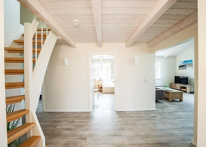 Treibgut 62 - Mit Eingezaeuntem Garten